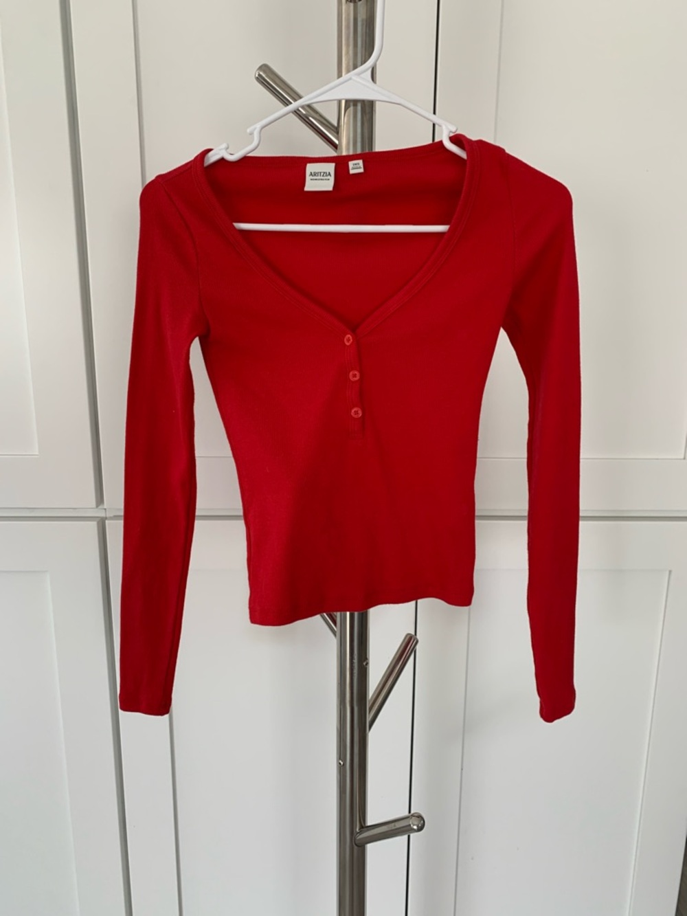 Aritzia Red Ribbed V‑Neck Henley Long Sleeve Top